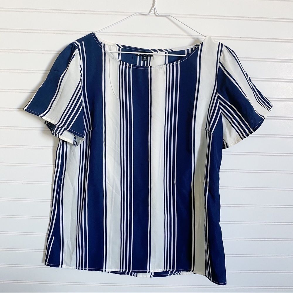 Striped short sleeve dressy blouse Size M